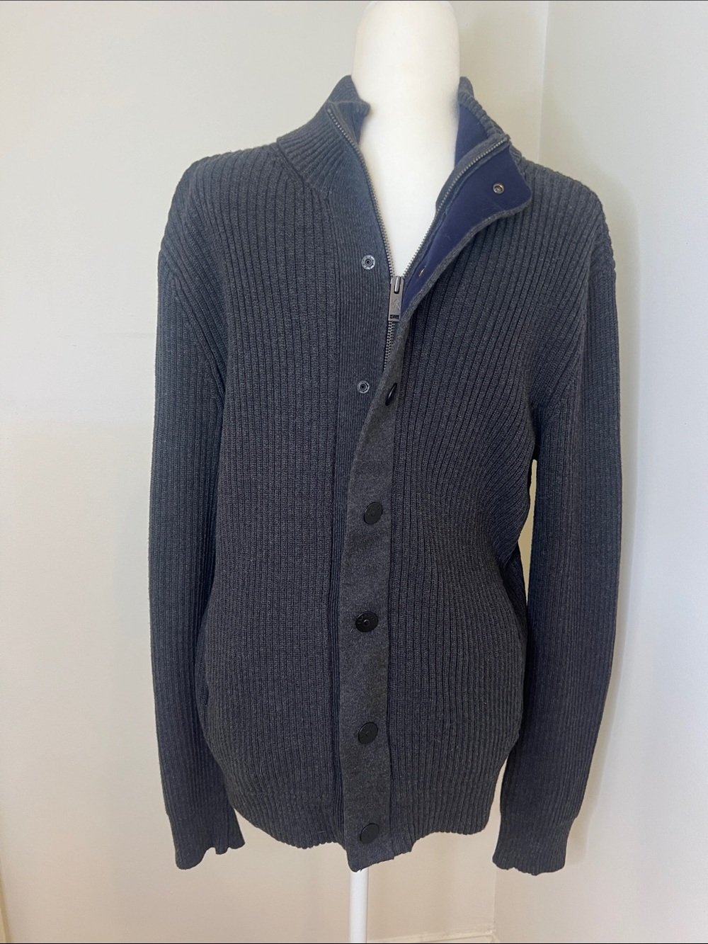 Men's Ribbed Dark Gray Express Button-Front Sweater